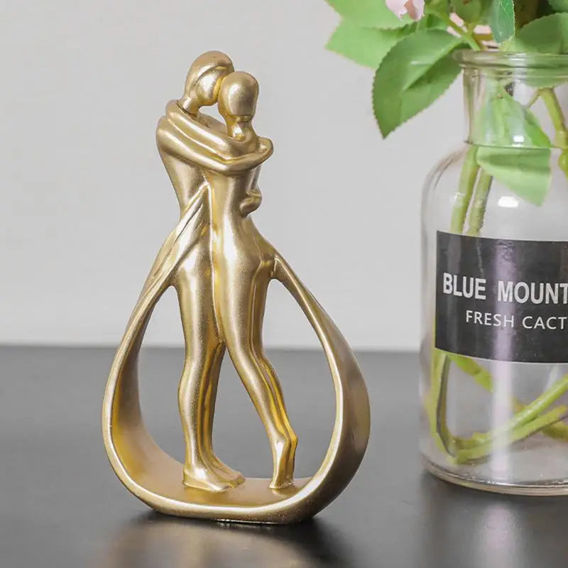 Estátua  Abstrata Casal se Abraçando Dourada - Meu Luxo